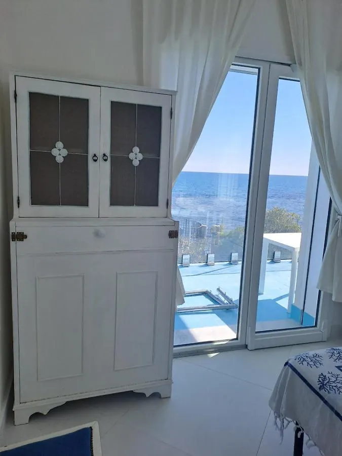 Gasthuis Blue Life, Sea-Luxury Rooms On The Beach Between Palermo And Cefalu' Casteldaccia