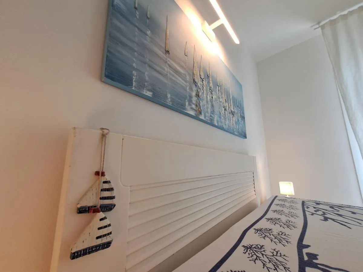 Blue Life, Sea-Luxury Rooms On The Beach Between Palermo And Cefalu' Casteldaccia
