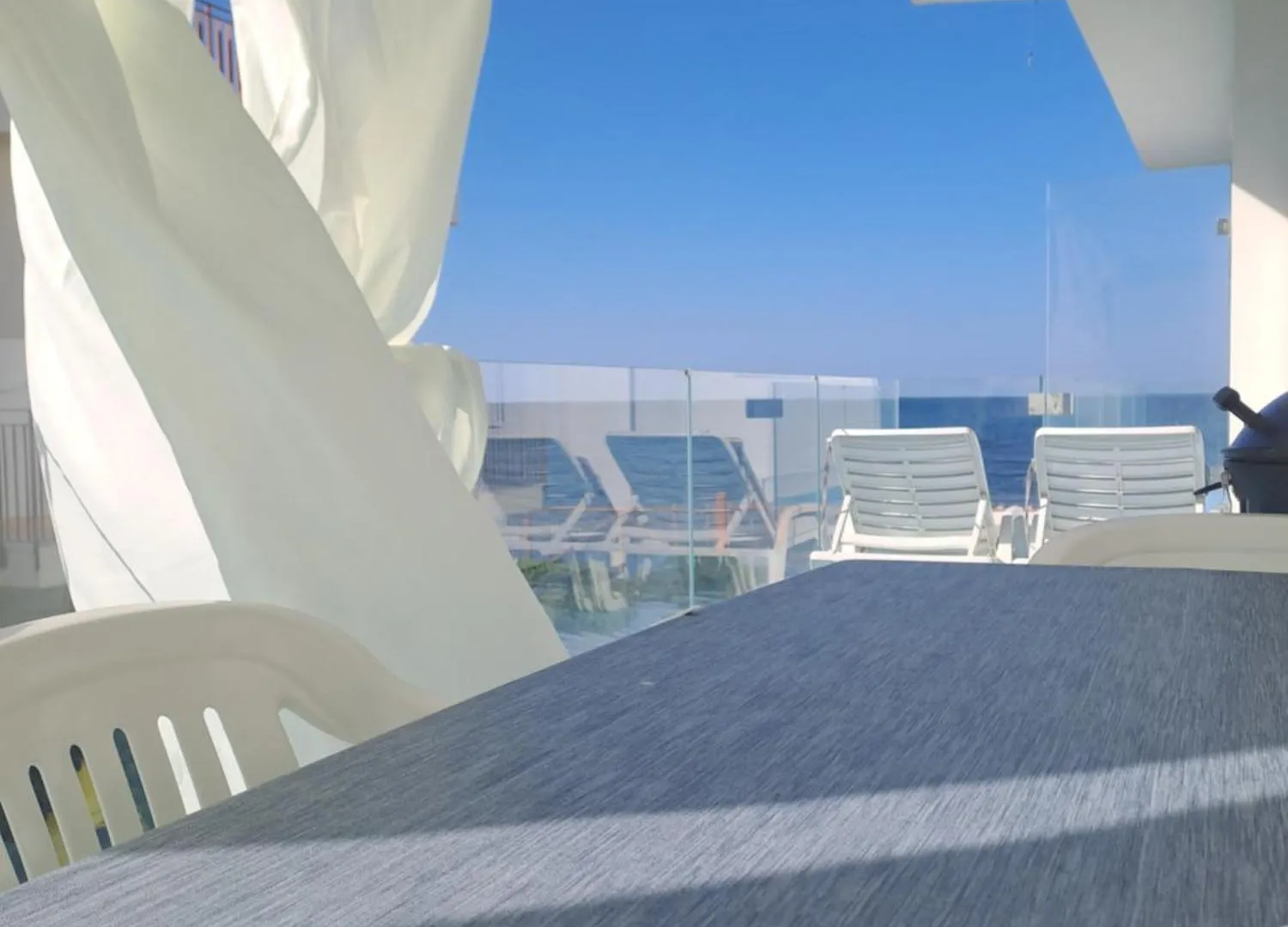 Blue Life, Sea-Luxury Rooms On The Beach Between Palermo And Cefalu' Casteldaccia Guest house