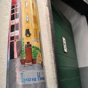 Ipazia House Apartamento Génova