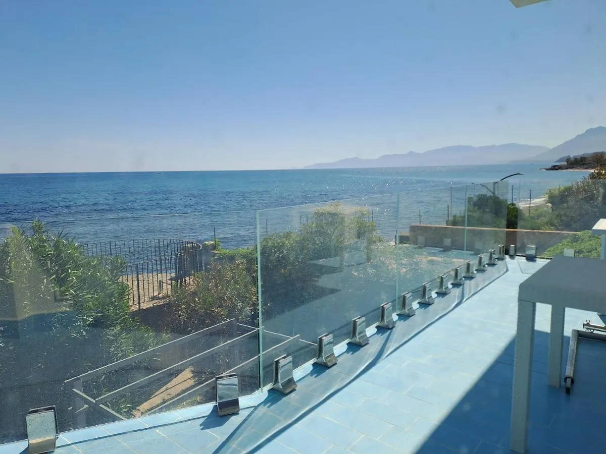 Pensión Blue Life, Sea-Luxury Rooms On The Beach Between Palermo And Cefalu' Casteldaccia