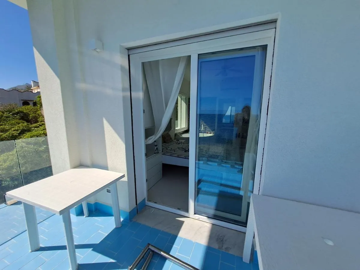Pensión Blue Life, Sea-Luxury Rooms On The Beach Between Palermo And Cefalu' Casteldaccia Italia